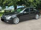 Mercedes-Benz E 350 4-Matic Avantgarde/Sportpaket - Mercedes-Benz E 350 aus 2007: 4matic