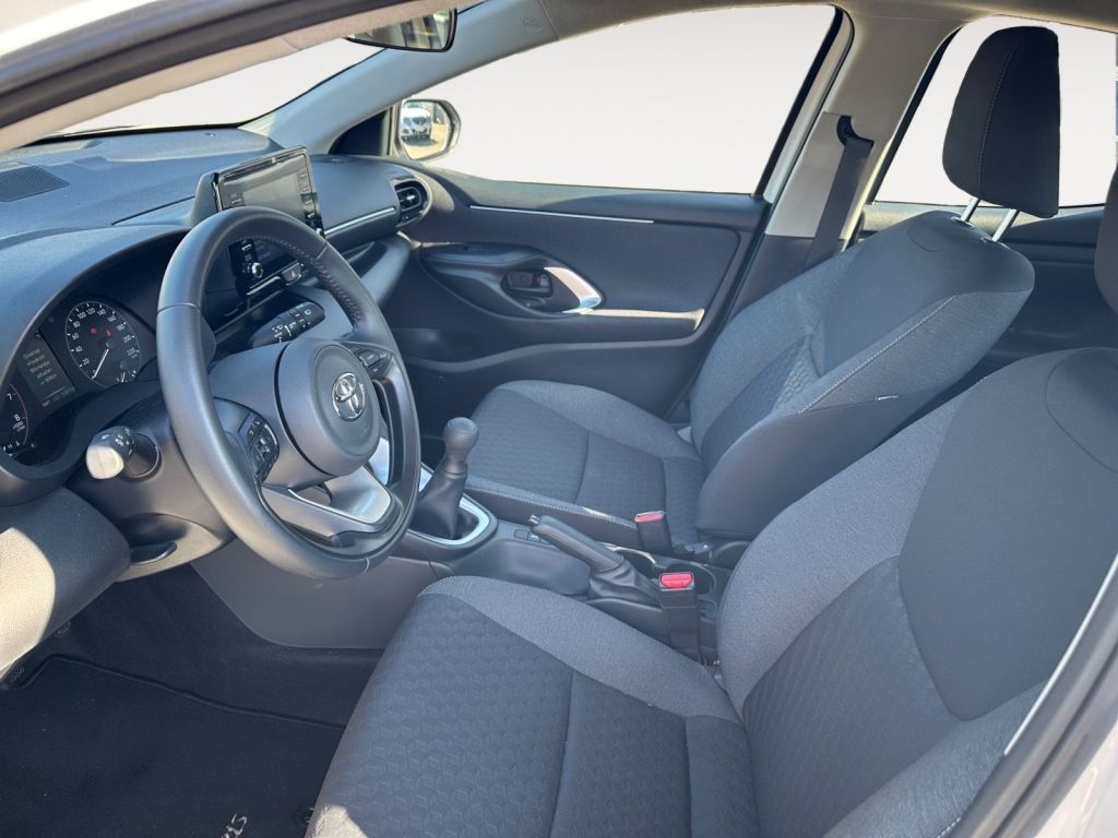 Fahrzeugabbildung Toyota Yaris 1.0 VVT-i Comfort