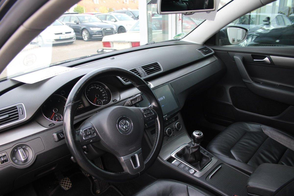 Volkswagen Passat 2012 — photo 9