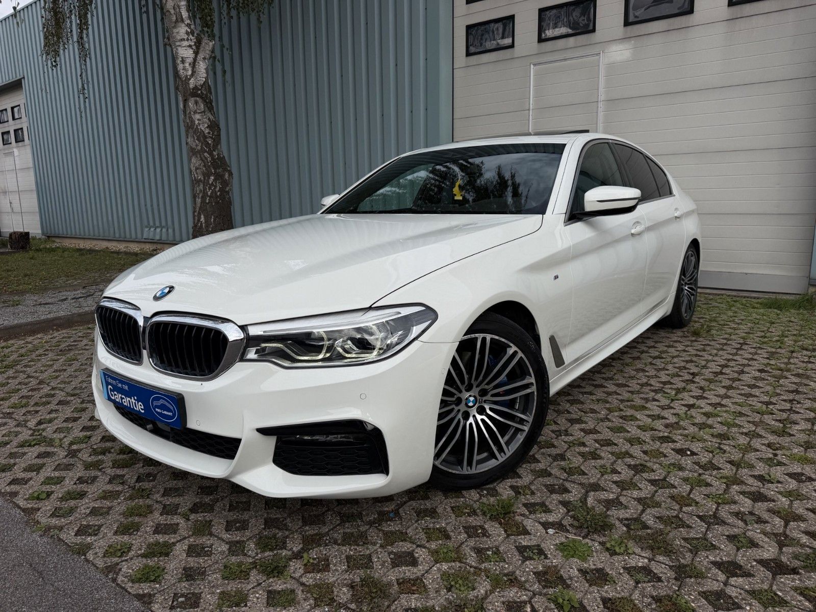 BMW 530i xDrive/M PAKET/VOLLAUSSTATTUNG/PANORAMA
