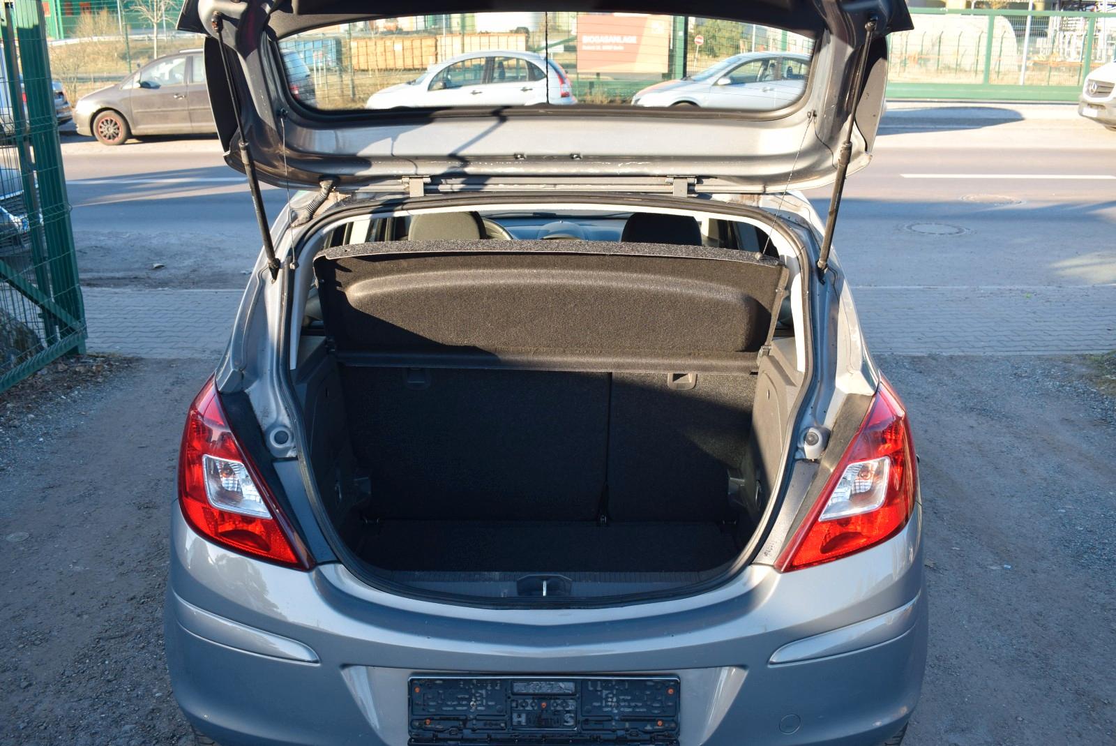 Opel Corsa 2013 — photo 7