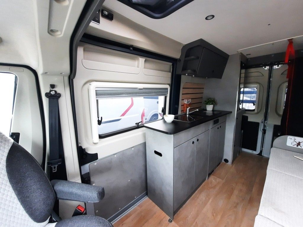 Fahrzeug Übersicht 8 Fahrzeugabbildung Crosscamp ADVTR 5.41 Verfüg./Sparen Sie 11.551,- €