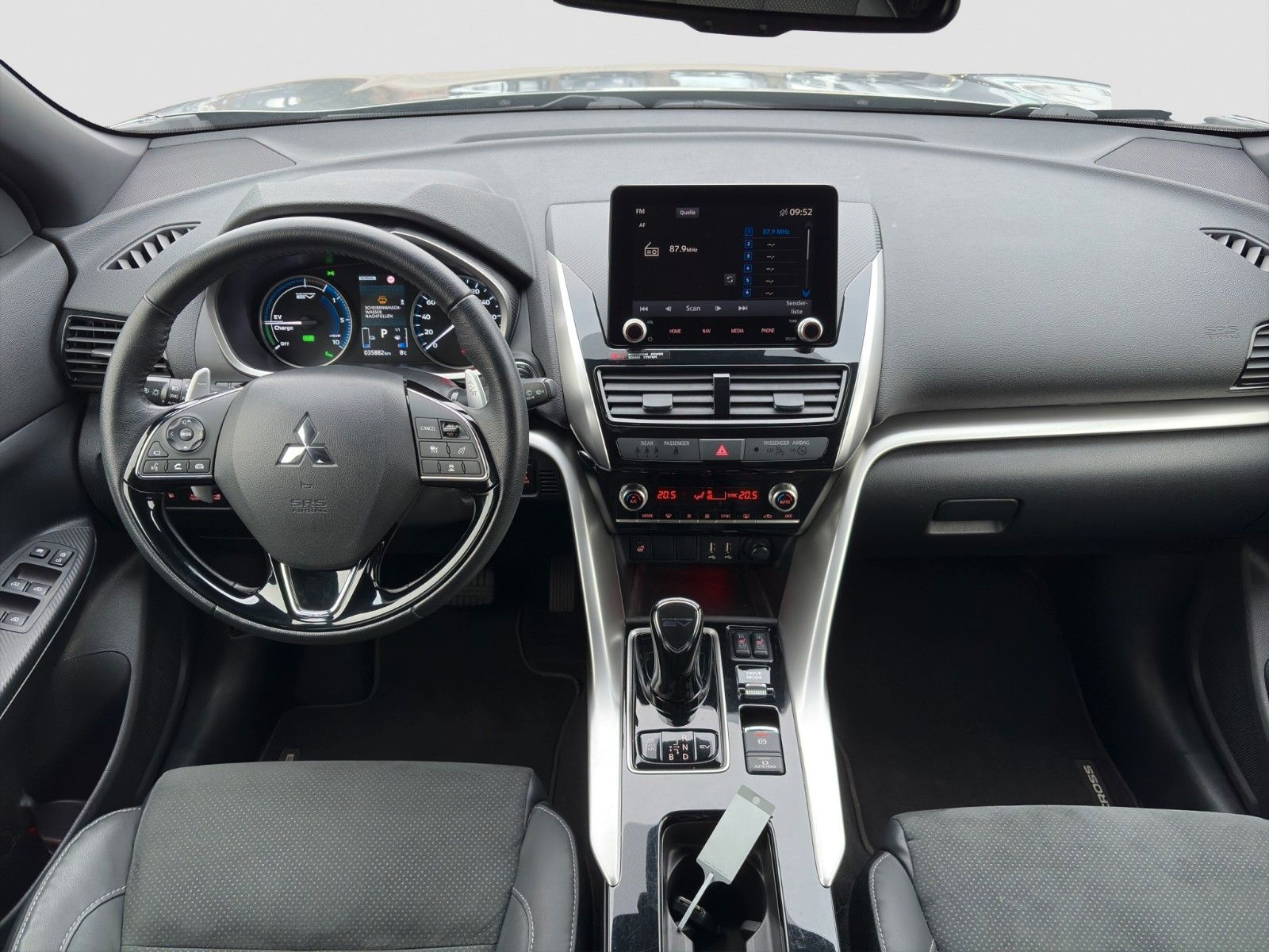 Fahrzeugabbildung Mitsubishi Eclipse Cross 2.4 PHEV 4WD   Select Tieflegung