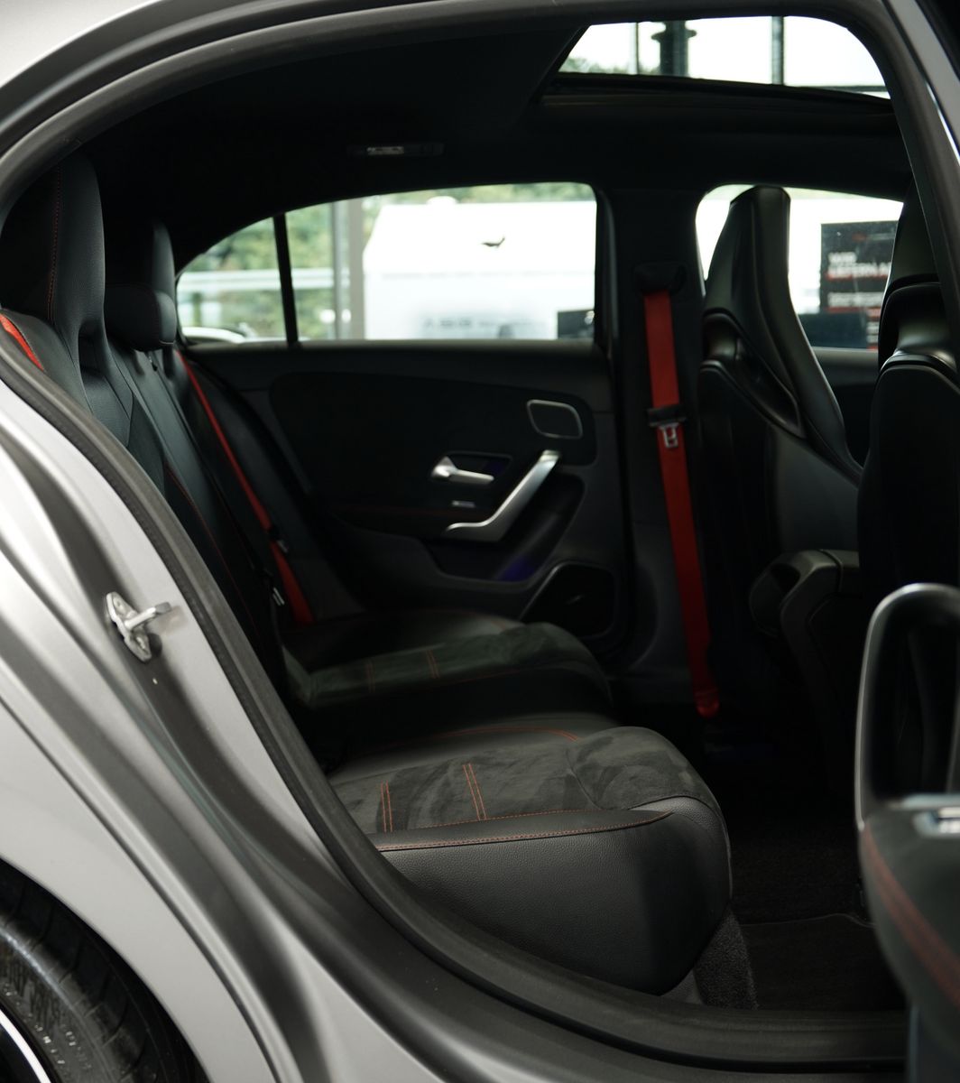 Mercedes Benz A 45 Amg