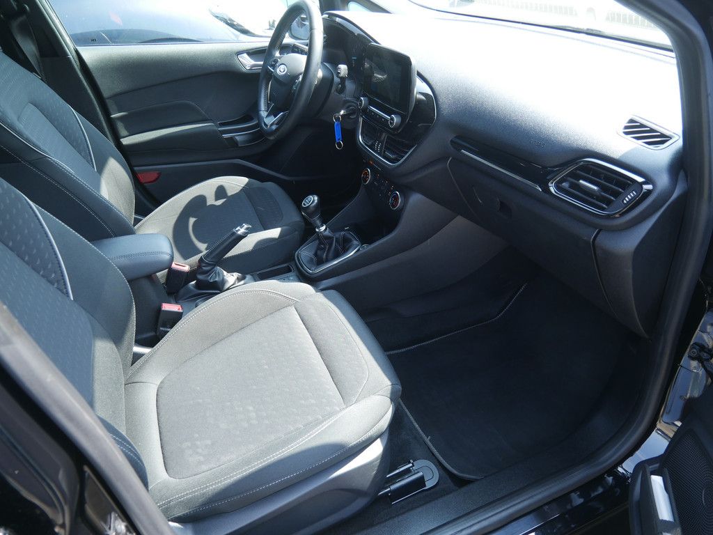 Fahrzeugabbildung Ford Fiesta 1.0 EcoBoost Titanium KLIMA SITZHEIZUNG