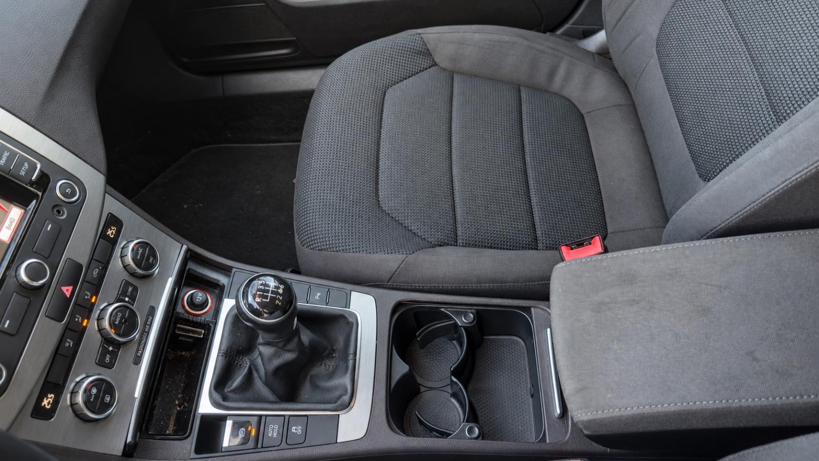 Volkswagen Passat 2013 — photo 21
