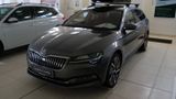 Skoda Superb Combi Style 2.0 TDI DSG NAV PDC MATRIX