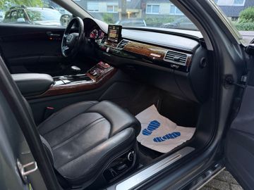 Audi A8 - 10