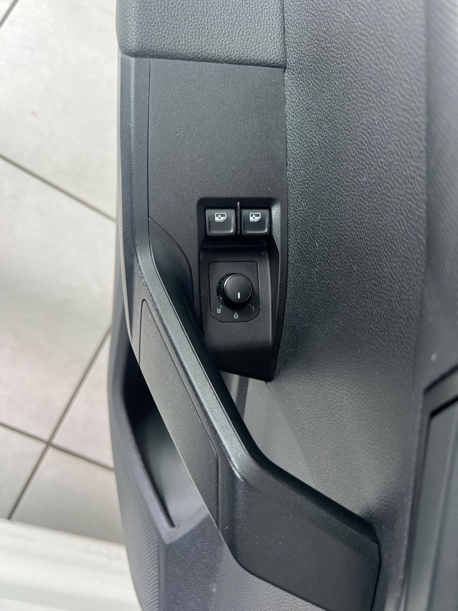Fahrzeugabbildung SEAT Ibiza 1.6 TDI  Reference*NAVI*CAR-PLAY*ALUFELGEN