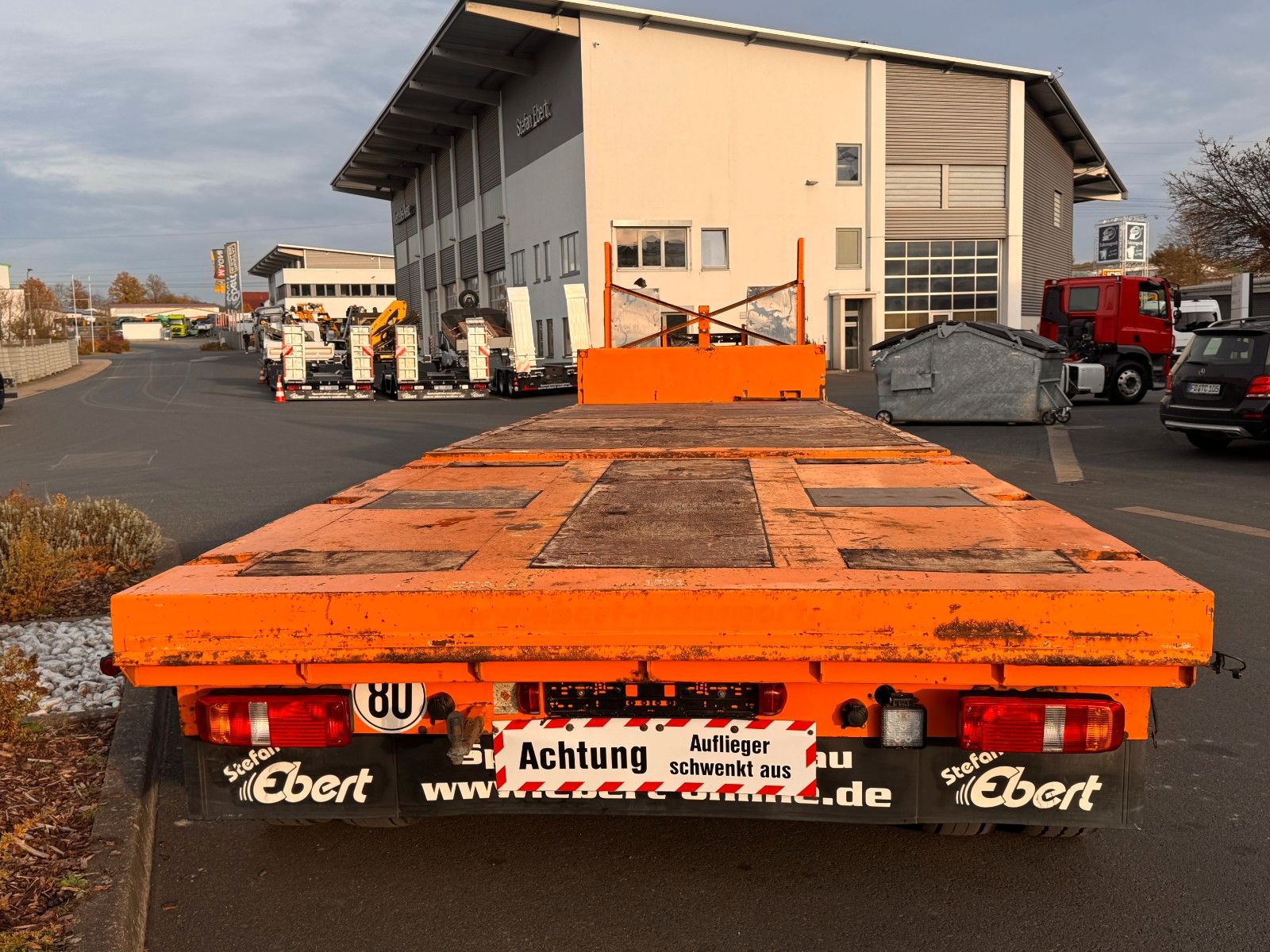 Fahrzeugabbildung Dinkel DSAFA 36000 Schräglader/Tieflader 2x Lenkachse