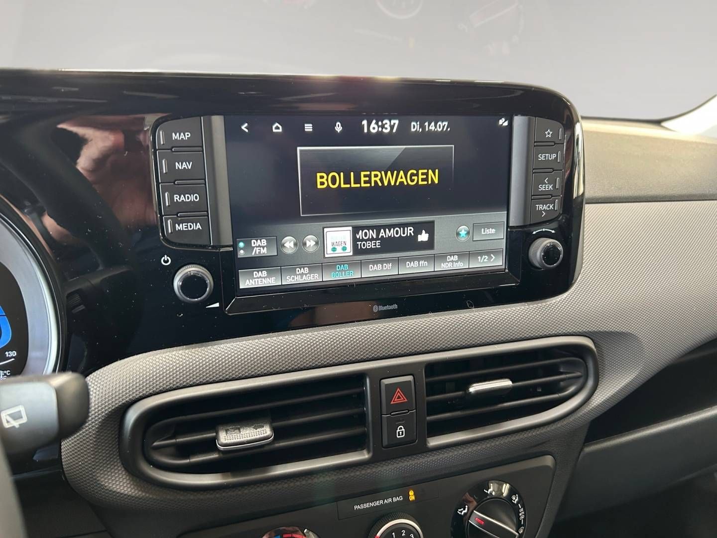 Fahrzeugabbildung Hyundai i10 FL 1.0 Benzin (63 PS) | Apple CarPlay u. And