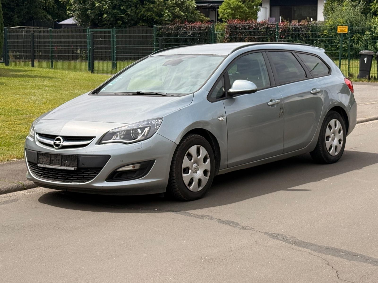 Opel Astra J Sports Tourer Edition TÜV NEU