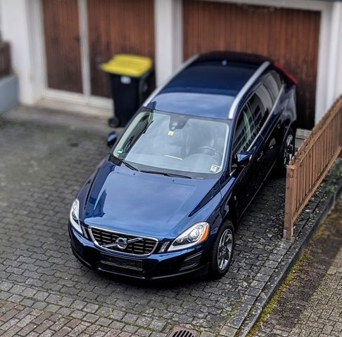 Volvo XC60 2.4 AWD Geartronic Ocean Race 