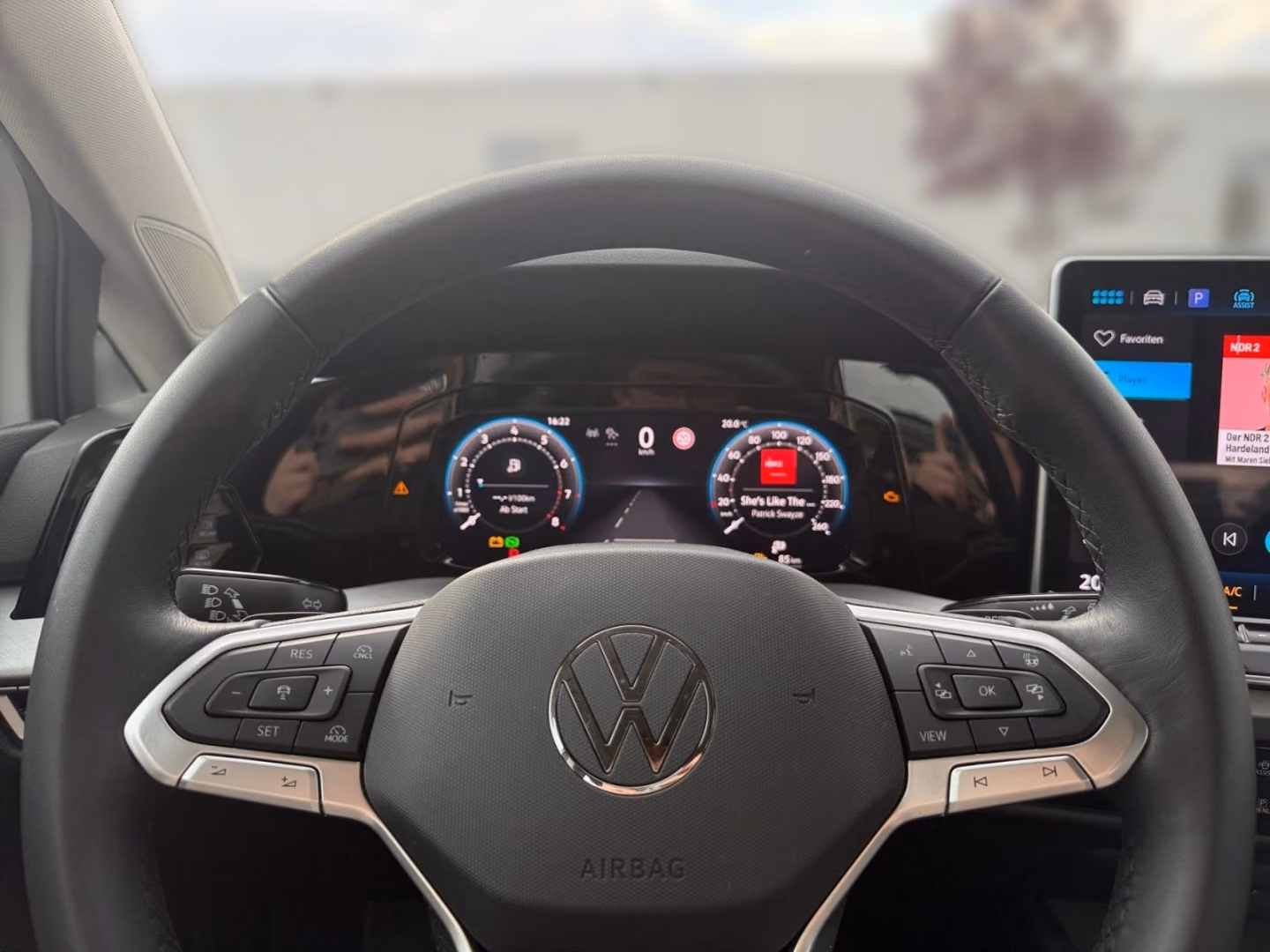Volkswagen Golf 8 VIII Life 1.5 eTSI ACC Apple CarPlay, миниатюра 18