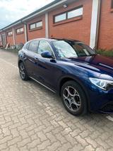 Alfa Romeo Stelvio 2.0 Turbo 16V 206kW Super AT8-Q4 Super - Alfa Romeo: Blau