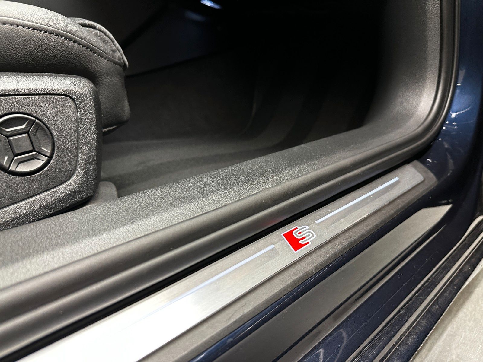 Audi A6 Avant 55 TFSI quattro S-Line 1.HD STHZ AHK foto 25