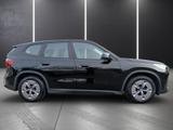 BMW iX1 xDrive30 ANH.KUPPLUNG+ADAPFT.FAHRWERK+DAB TU - BMW: F