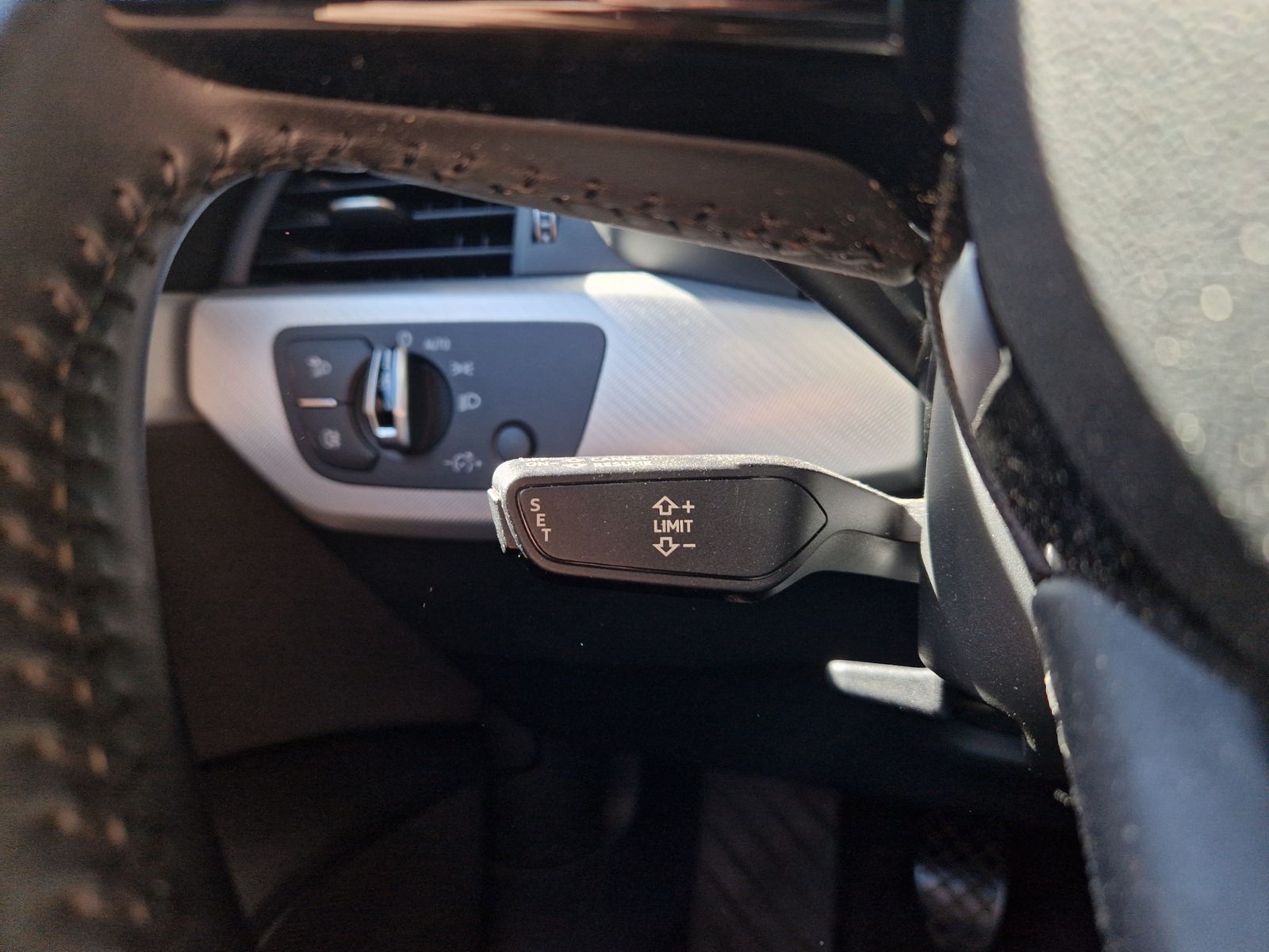 Fahrzeugabbildung Audi A4 Avant sport KLIMA XENON NAVI ALU