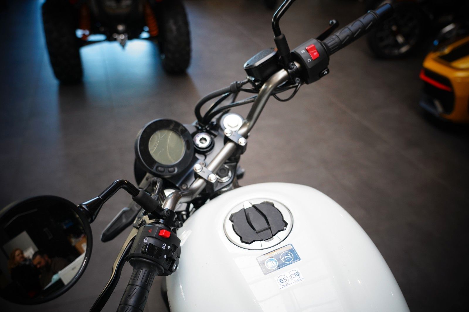 Fahrzeugabbildung Kawasaki Eliminator 500 Weiß