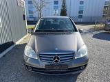 Mercedes-Benz A 160 AUTOMATIK/SHZ/PDC/EL.SITZ - Mercedes-Benz A 160 Gebrauchtwagen in Stuttgart