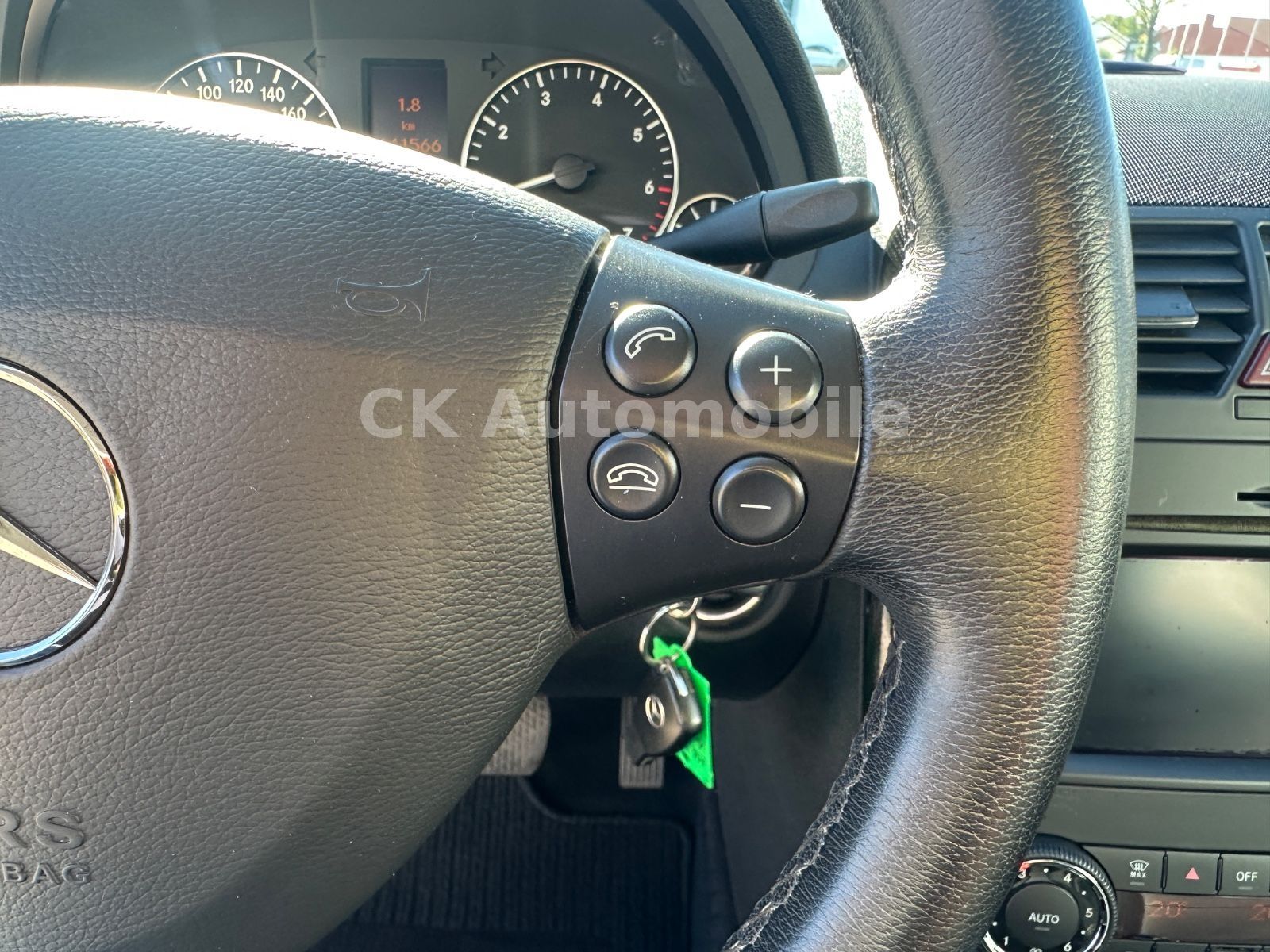Fahrzeugabbildung Mercedes-Benz A 200 Avantgarde Special Edition/Automatik/Navi