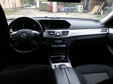 Mercedes E 220 - 9