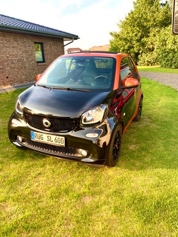 Smart ForTwo cabrio Automatik 86KW Brabus Line Prime