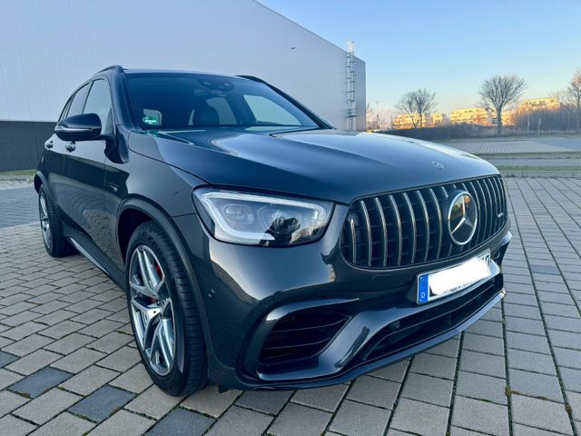 Mercedes-Benz GLC 63s AMG 4MATIC+ Voll Ausstattung