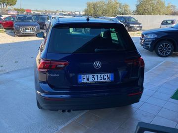 Volkswagen Tiguan - 4