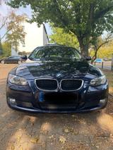 BMW 320i Coupé - - BMW 320 aus 2009: Coupé