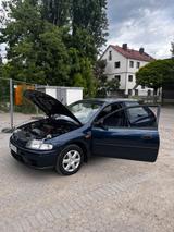 Mazda 323 P Kleinwagen - gebrauchte Mazda 323 aus dem Jahr 2000