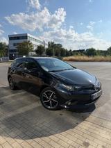 Toyota Auris Hybrid Team Deutschland 1,8-l-VVT-i Te... - Toyota Auris Gebrauchtwagen in Köln