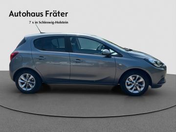 Fotografie des Opel Corsa E Kamera Parkpilot Sitz-/Lenkradheizung
