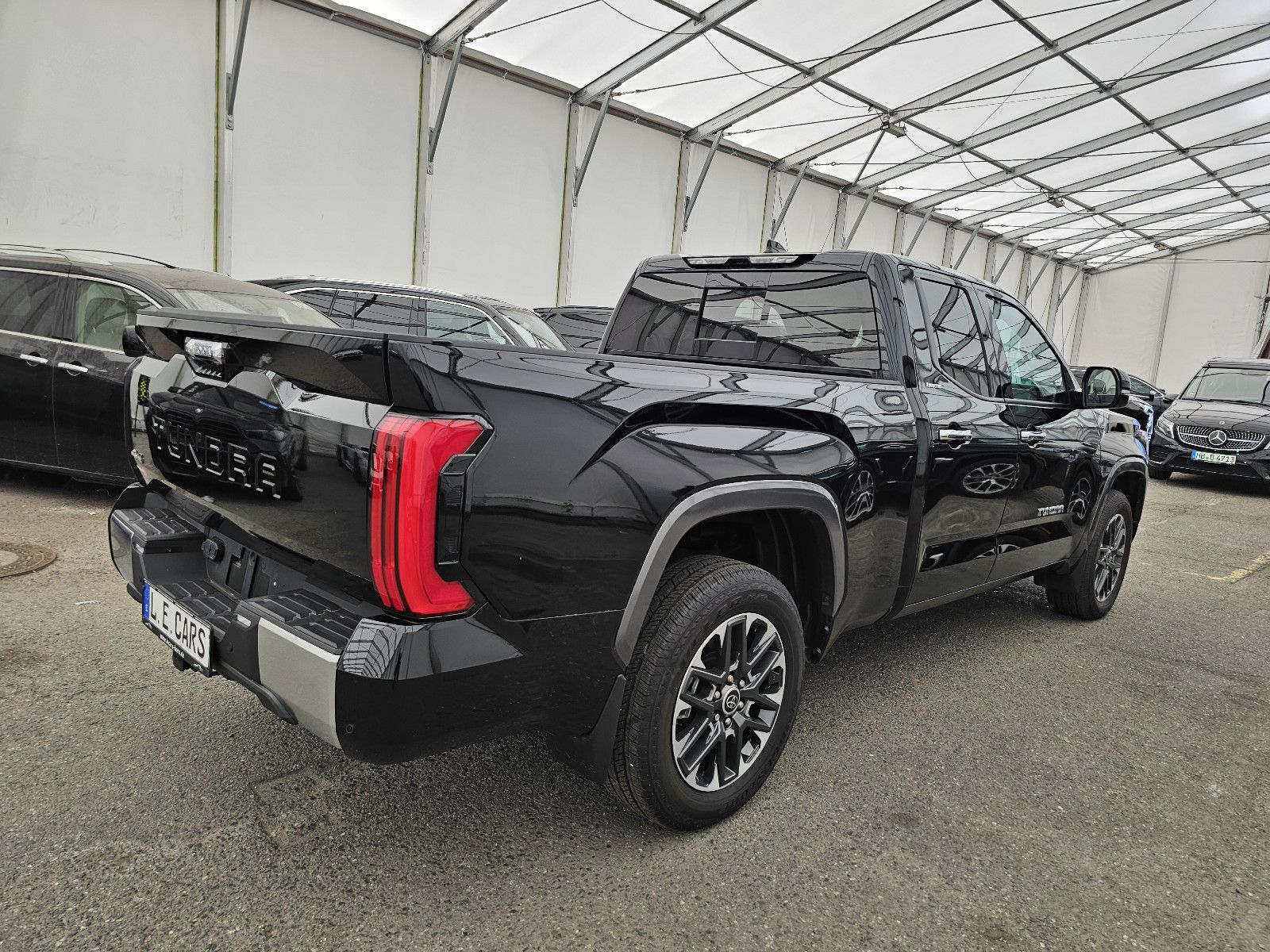 Fahrzeugabbildung Toyota Tundra Limited V6 T1: 57.000 EURO ! Stock !