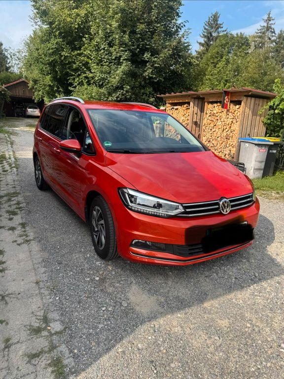 Image of Volkswagen Touran