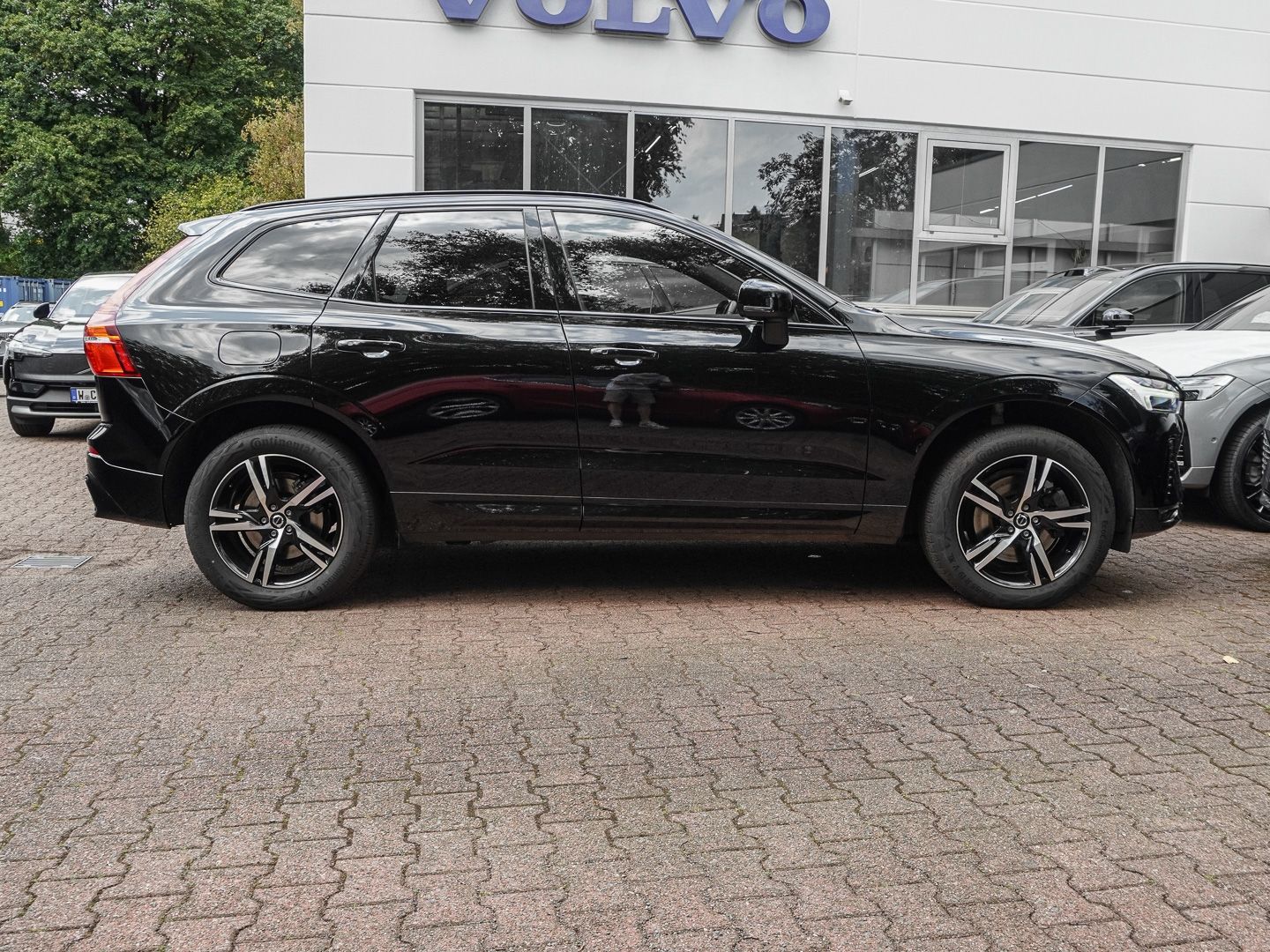Volvo XC60 R Design AWD AHK Navi Leder Digitales Cockp foto 4