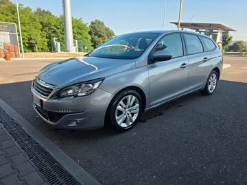 Peugeot 308 - 1