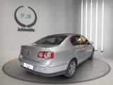 Volkswagen Passat Lim *PDC*TEMPOMAT*TOP! - gebrauchte VW Passat aus dem Jahr 2011
