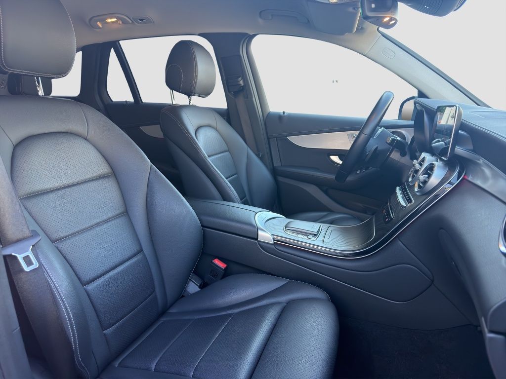 Fahrzeugabbildung Mercedes-Benz GLC 200 4MATIC Anhängevorrichtung*LED*Kamera