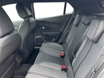 Peugeot 2008 Allure 1.2 145 LED+SHZ+PDC+SpurH