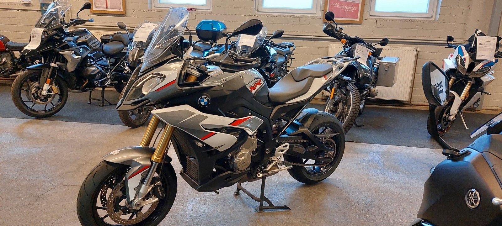 Fahrzeugabbildung BMW S 1000 XR 1. Hand  Super Zustand