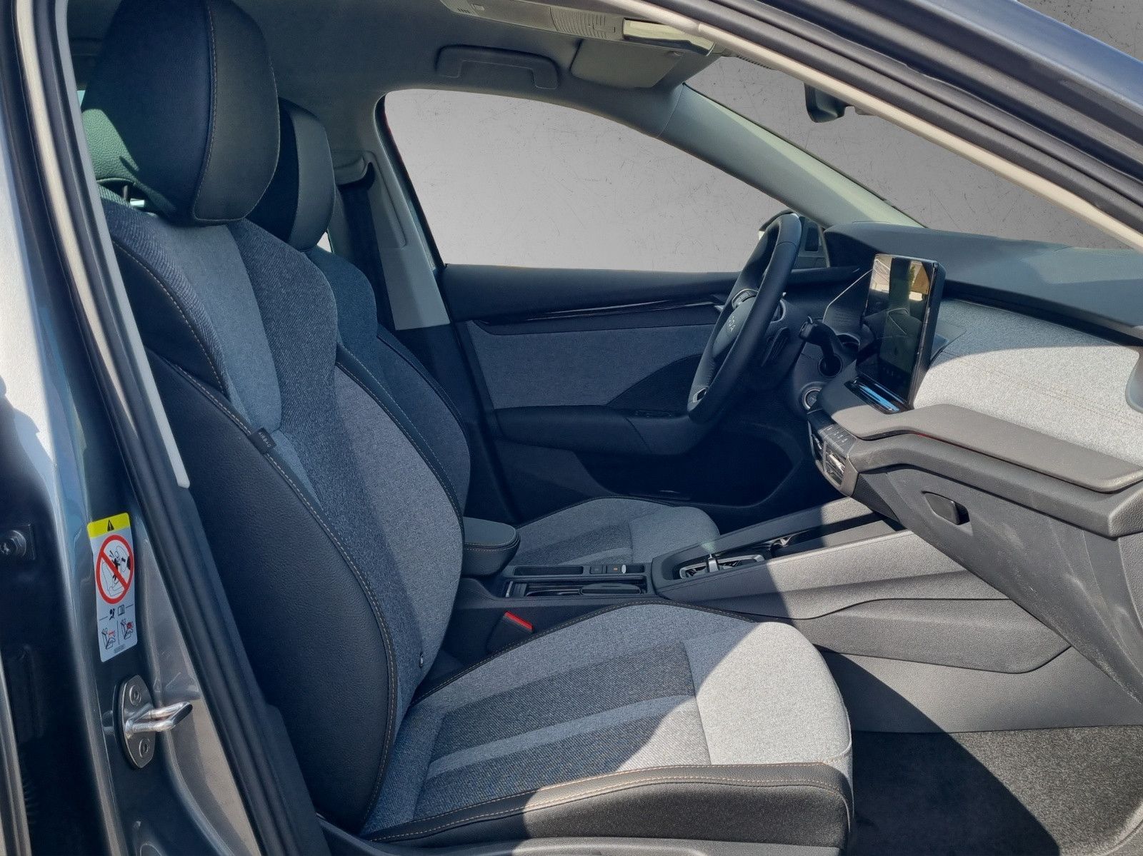 Fahrzeugabbildung SKODA Octavia Combi Tour 2.0 TDI AHK Licht&Sicht+ Win+