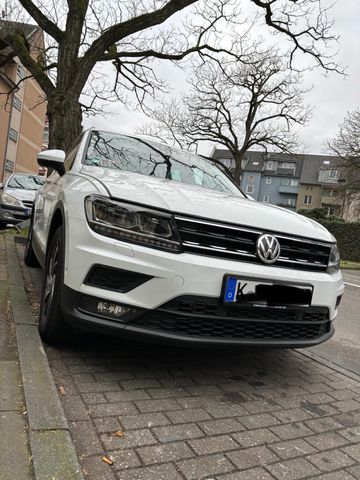 Volkswagen VW Tiguan 2017 Vollautomatik 2,0 Benzin, 1...