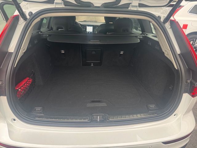 Volvo V60 Kombi Core