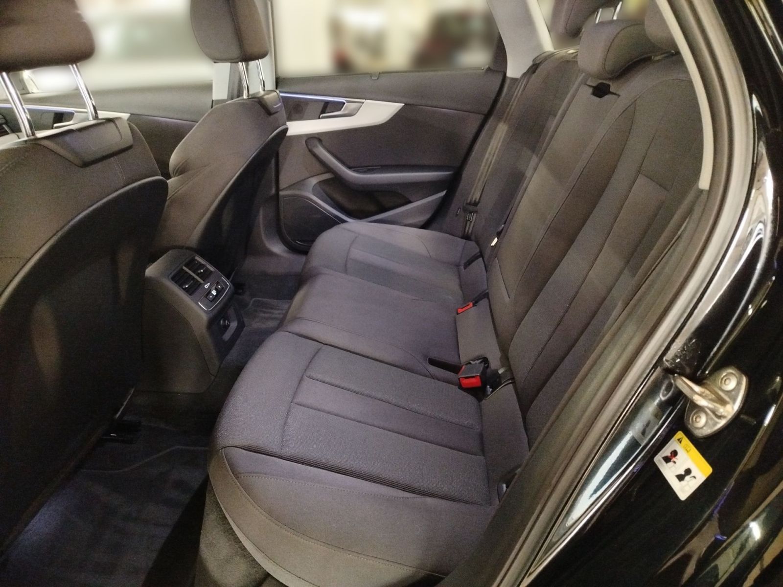 Audi A4 - Bild 11