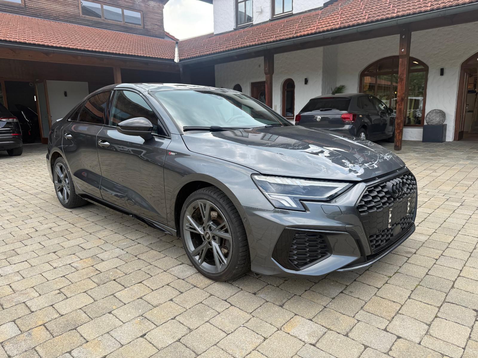 Audi A3 Limousine 40 TFSI quattro S tronic S line