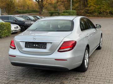 Mercedes E 220 - 9
