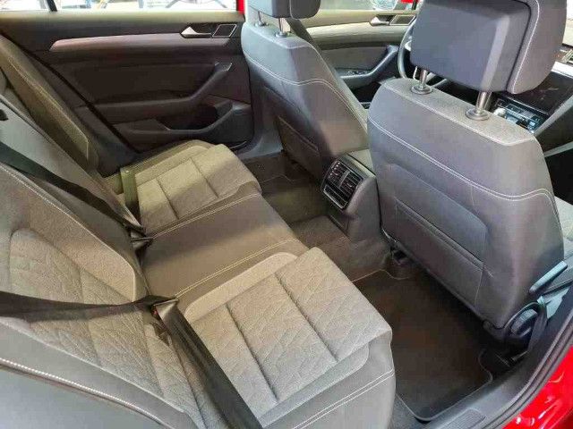 Volkswagen Passat Variant - Bild 14