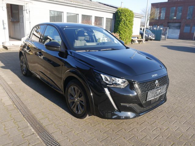 Peugeot 208 e- Allure Pack LED Klimaauto.