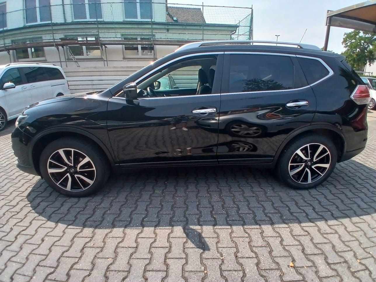 Nissan X-Trail - 1